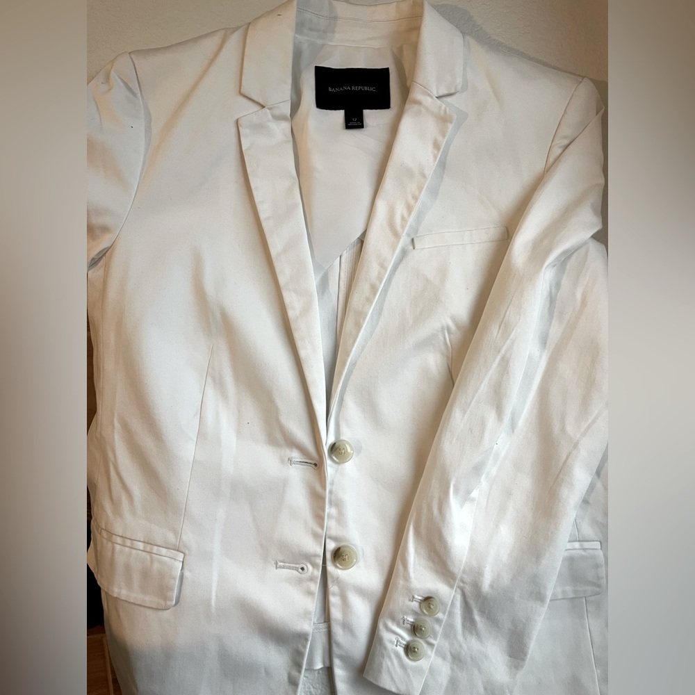Banana Republic White Blazer